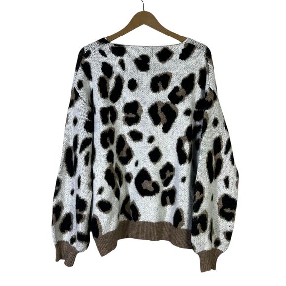 Miracle Leopard Print Oversized Sweater Womens S/M White Cotton Cozy Neutral - Picture 4 of 6